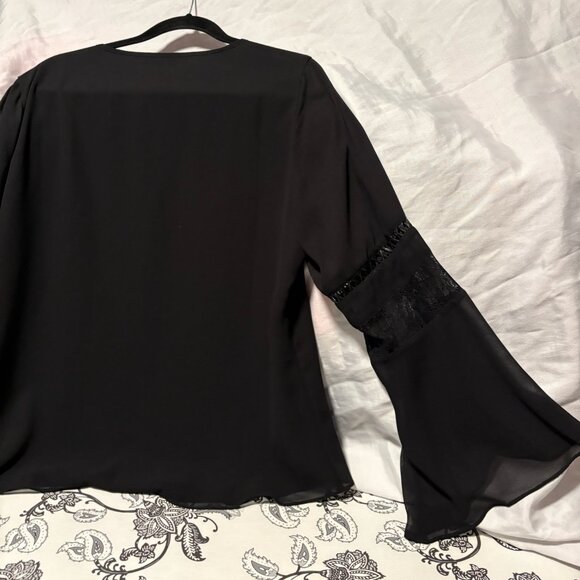 Calvin Klein - Picture 6 of 6